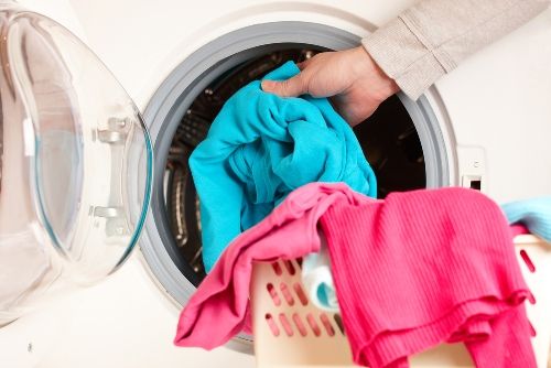 Làm sao để giặt quần áo thật sạch